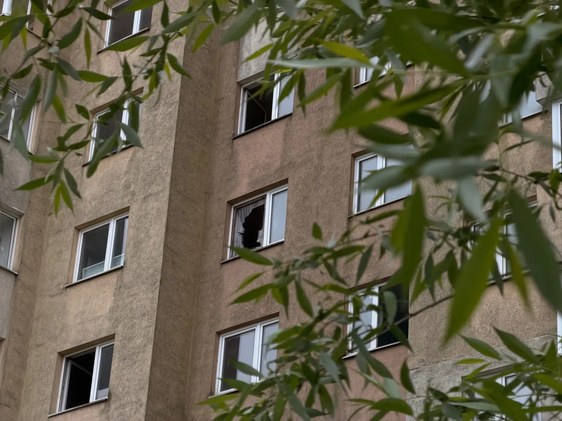 👻 Две огромные заброшки в самом центре Нижнего Новгорода. 14-этажные дома, кинутые на ...