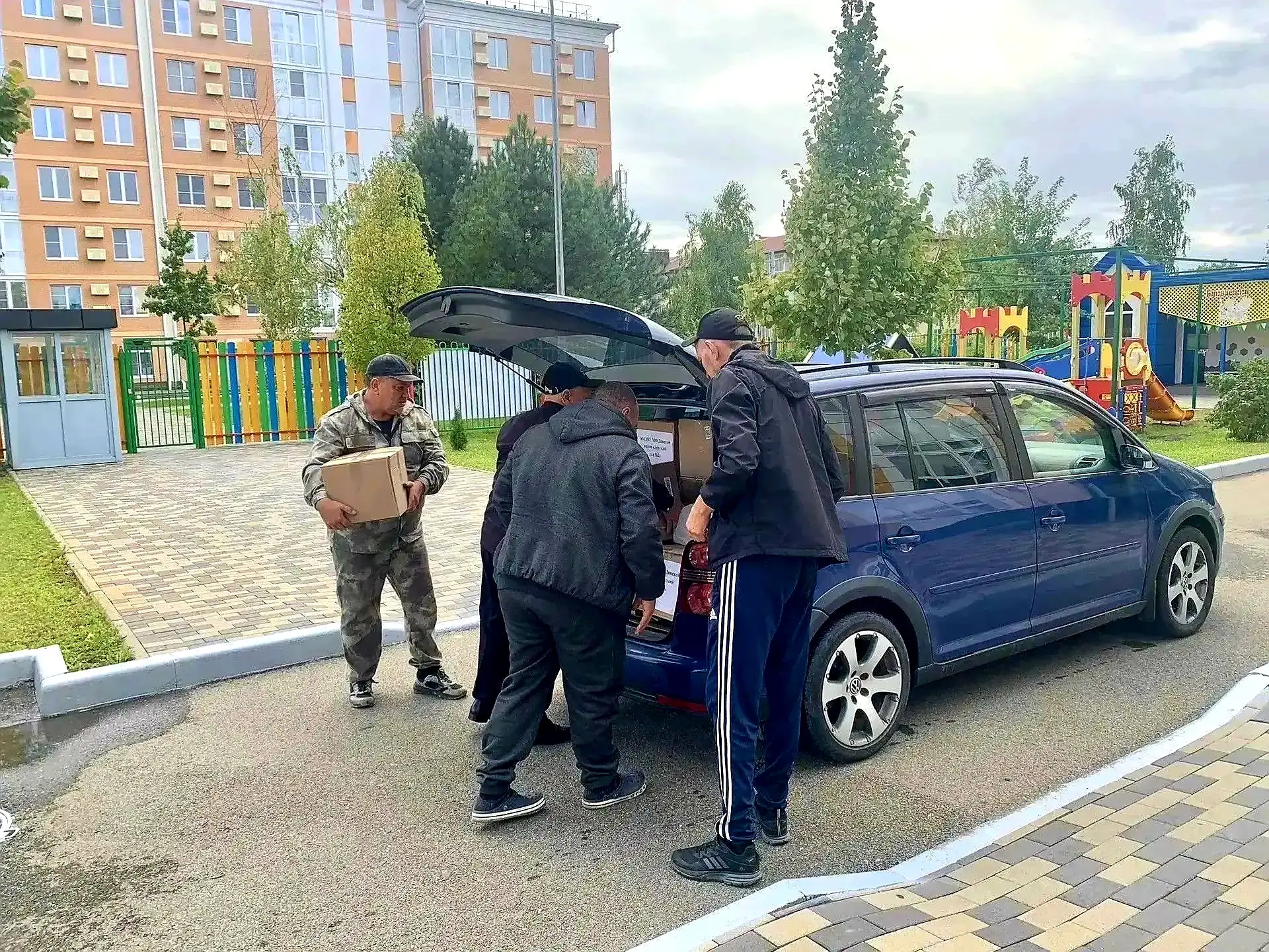 Своих не бросаем