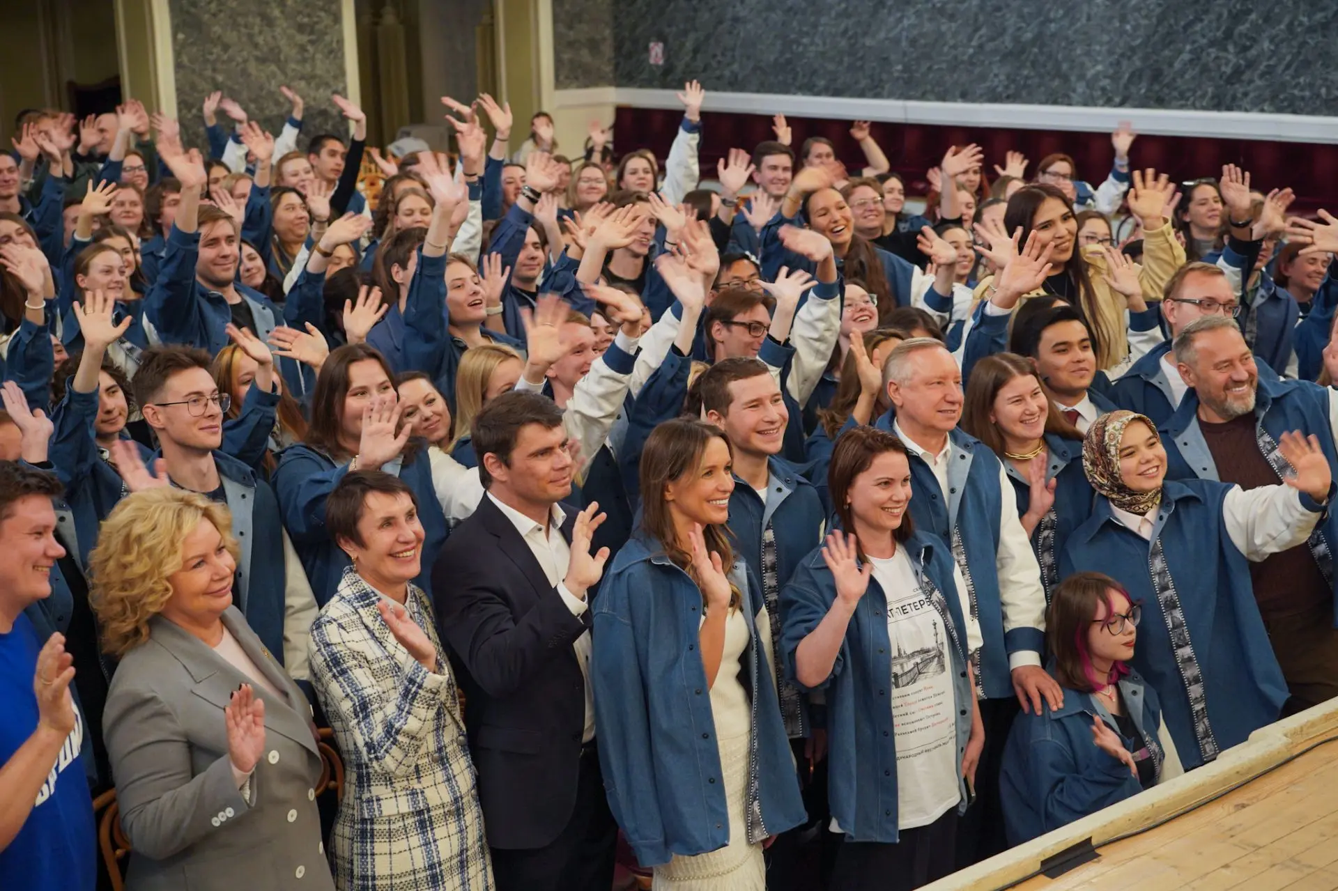 Через несколько дней в Екатеринбурге стартует Международный фестиваль молодёжи. Туда от...