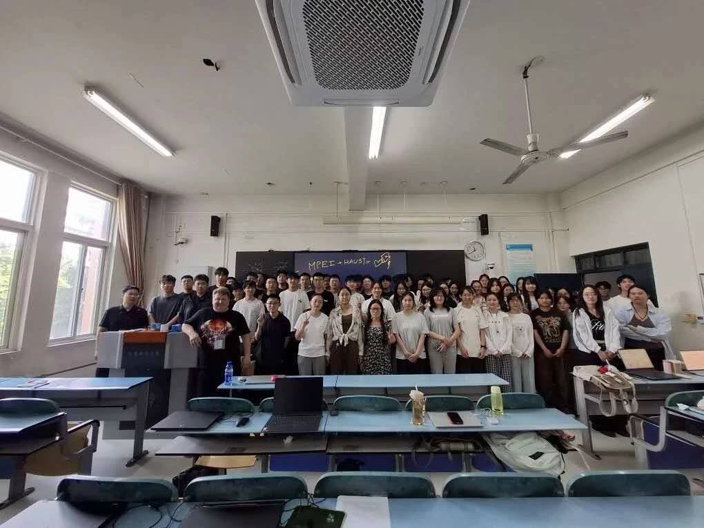 🎓 Первый выпуск совместной образовательной программы НИУ «МЭИ» и Хэнаньского университ...