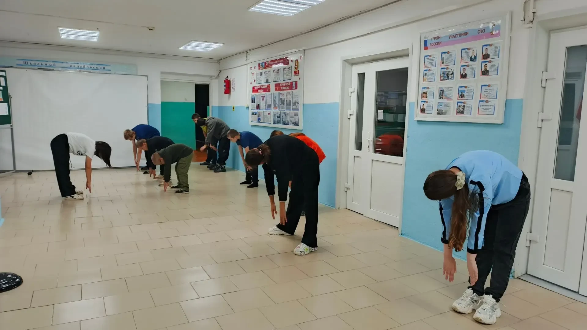«Здоровье в порядке — спасибо зарядке!»: как утро в нашей школе начинается с движения.