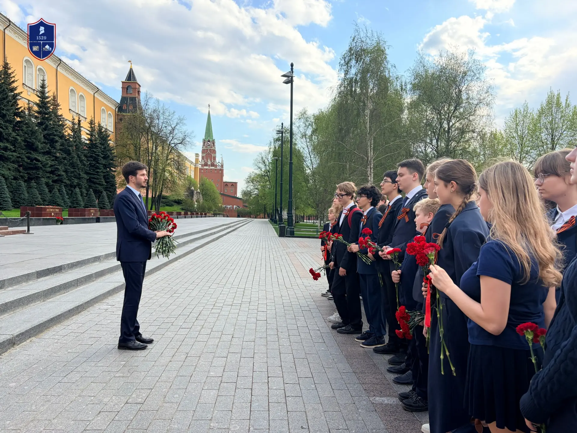 🌹Память, застывшая в алых лепестках…  Что такое память? Для кого-то это строчки из учебника, оживающ