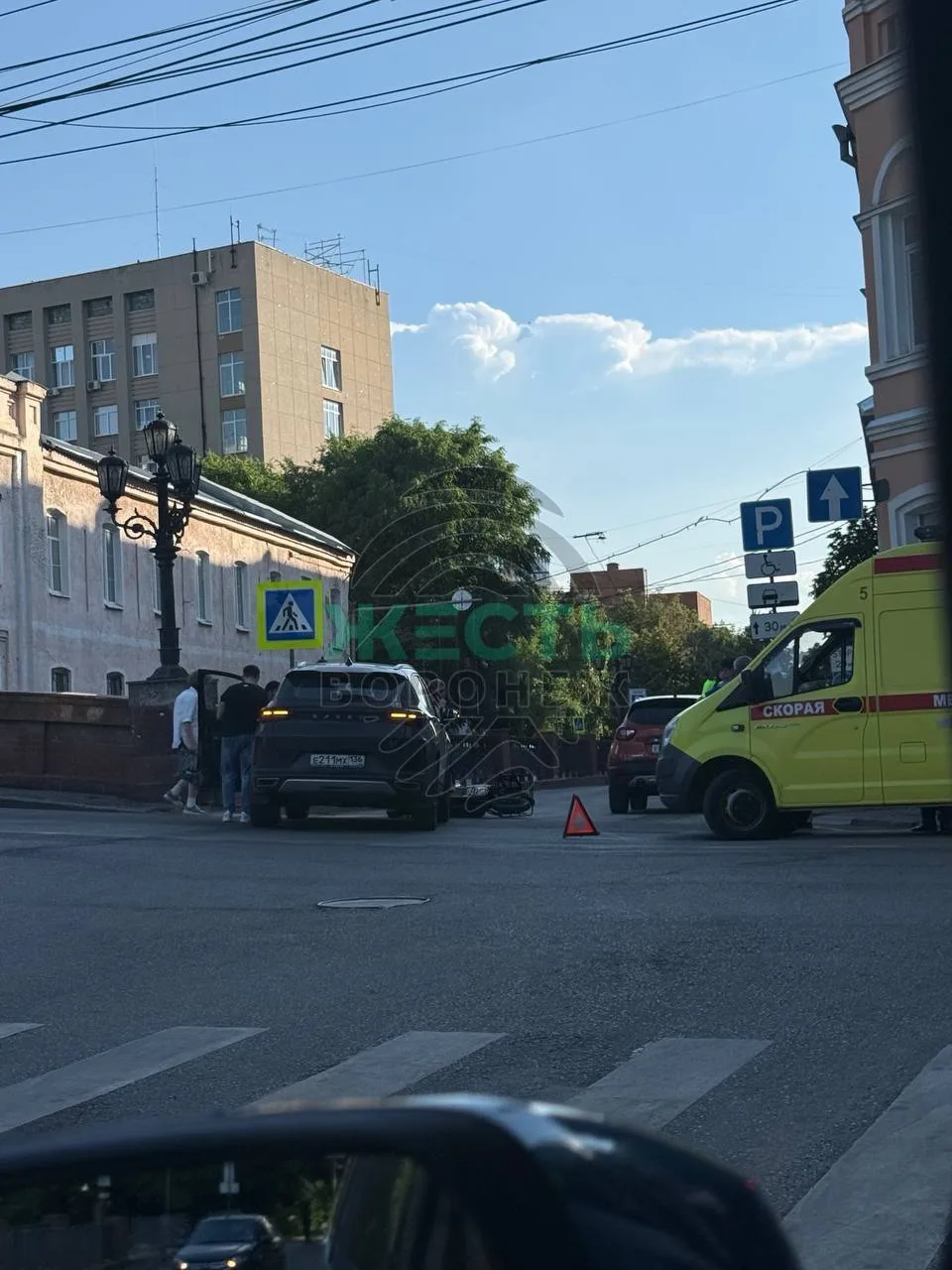 ⚡️Сегодня на пересечении Карла Маркса и Орджоникидзе, у Каменного моста, произошло ДТП ...