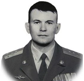 31 августа 2002 года экипаж вертолёта Ми-24П в составе командира экипажа капитана Никол...