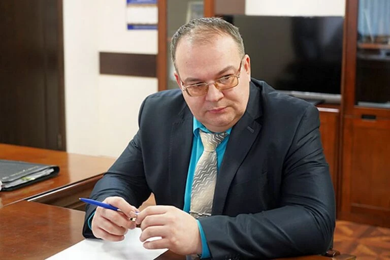🏥👨‍💼💼🚪Главврача судогодской больницы уволили одним днем