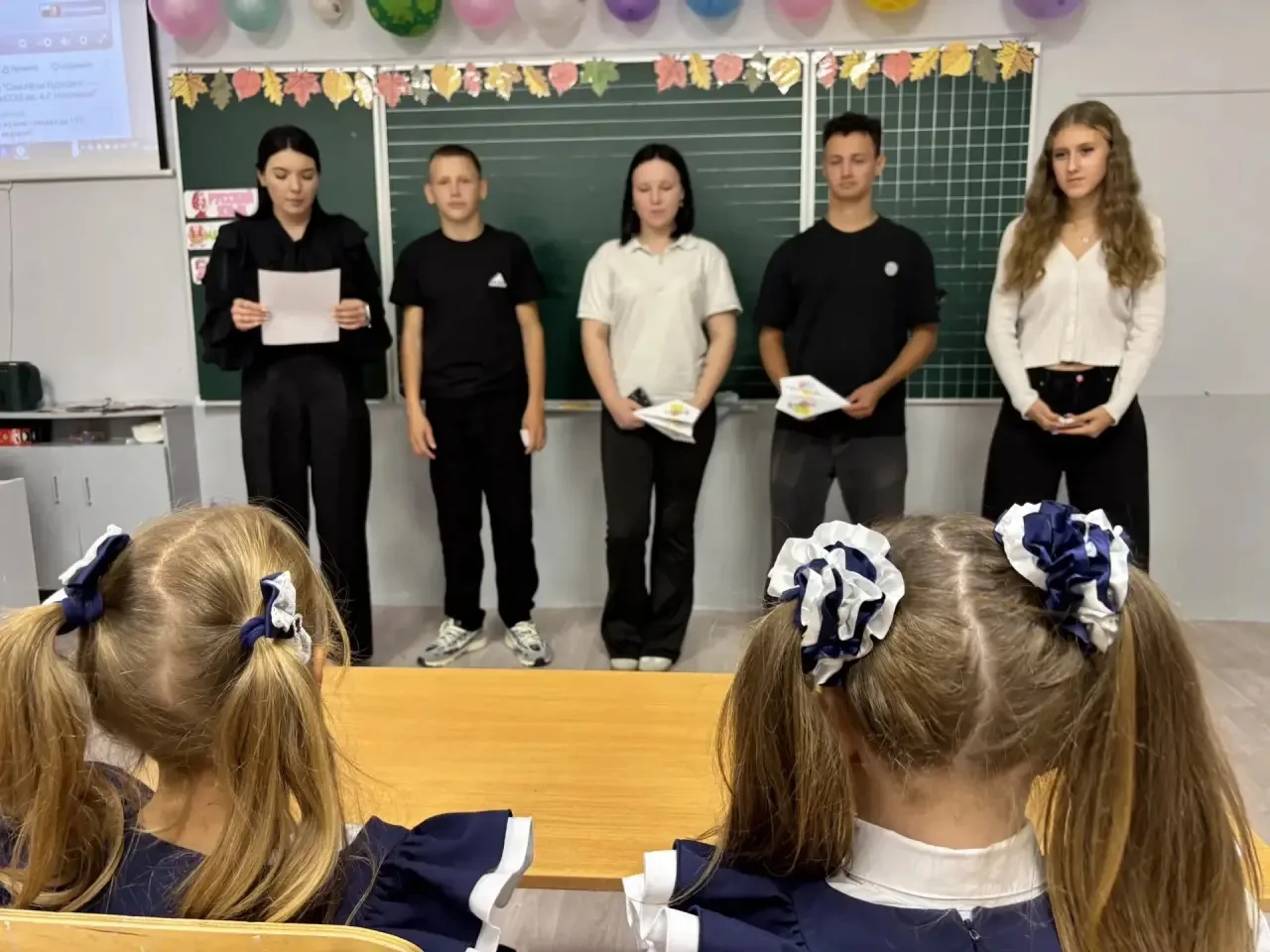 «Самолетик будущего»: старшеклассники дали напутствие первоклассникам ✈️✨ В нашей школе...