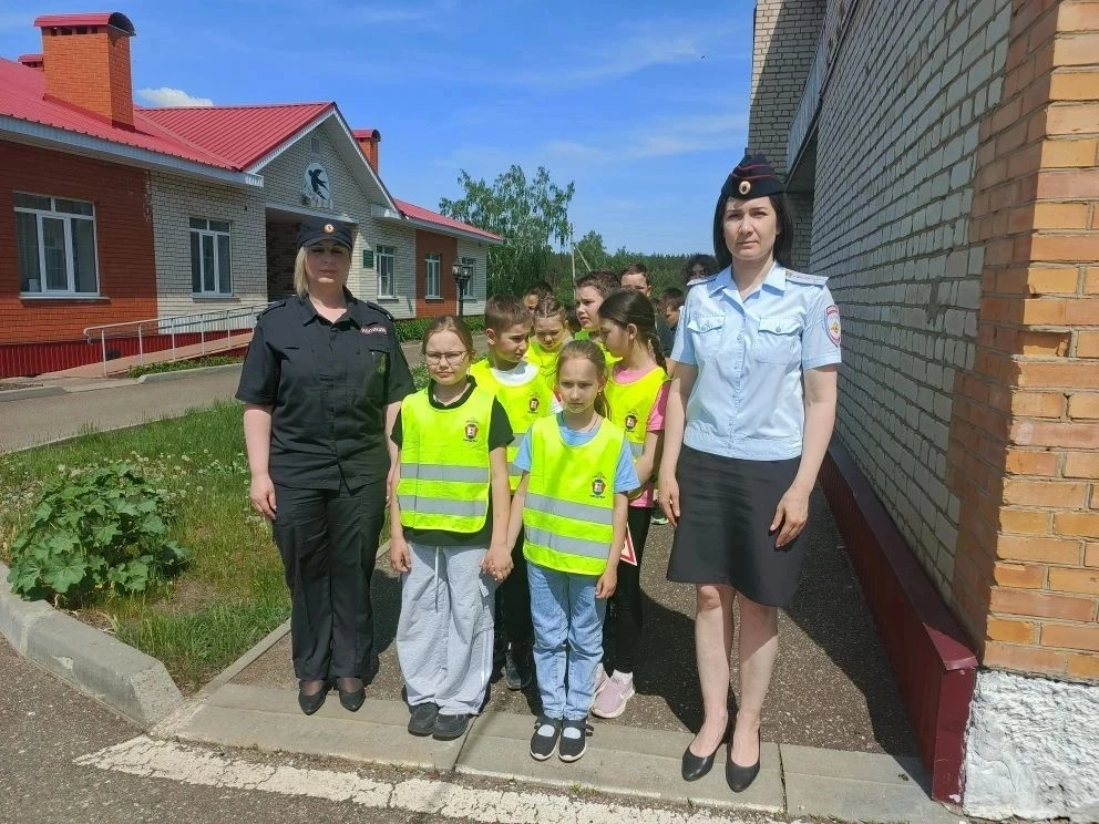 БЕЗОПАСНЫЕ КАНИКУЛЫ