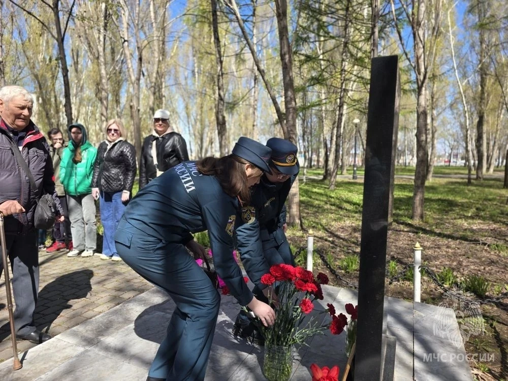 В Парке имени Юрия Гагарина прошла церемония памяти жертв Чернобыльской АЭС  Сегодня в Парке имени Ю
