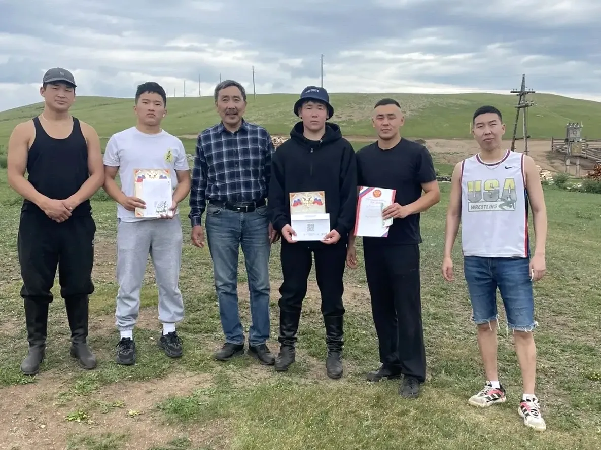 Лучшего стригаля выбрали в Бурятской ГСХА 🐏

В Бичурском районе на базе ООО «Шибертуй» прошел очере
