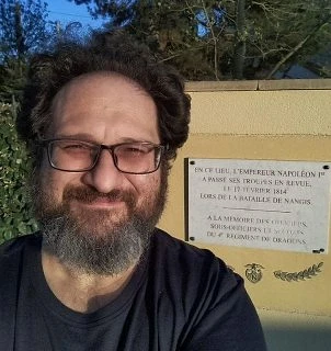 ⚖️ Ленинский районный суд Екатеринбурга оштрафовал правозащитника Анатолия Свечникова н...