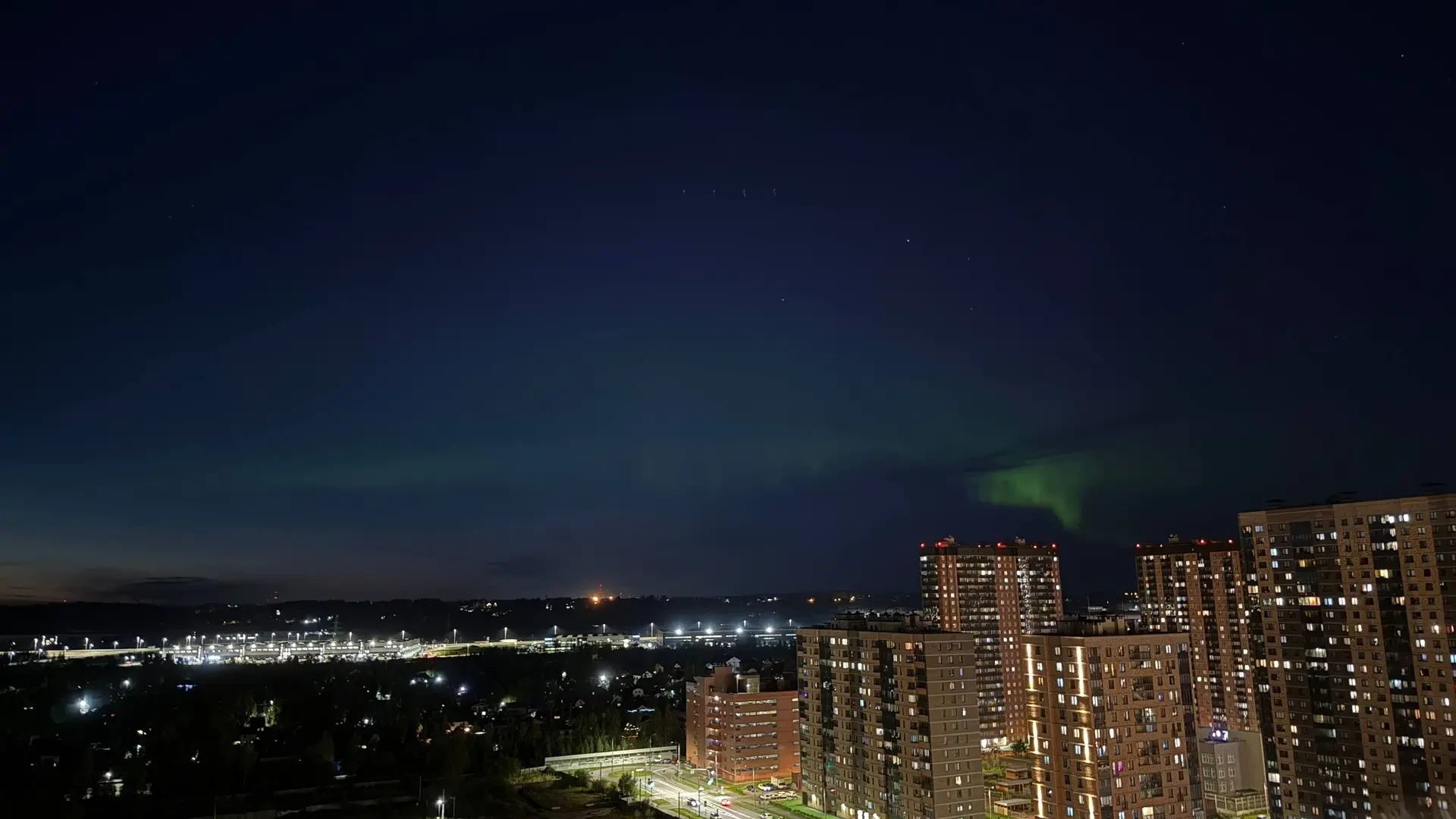 🤩 Северное сияние украсило небо над Петербургом и Ленобластью