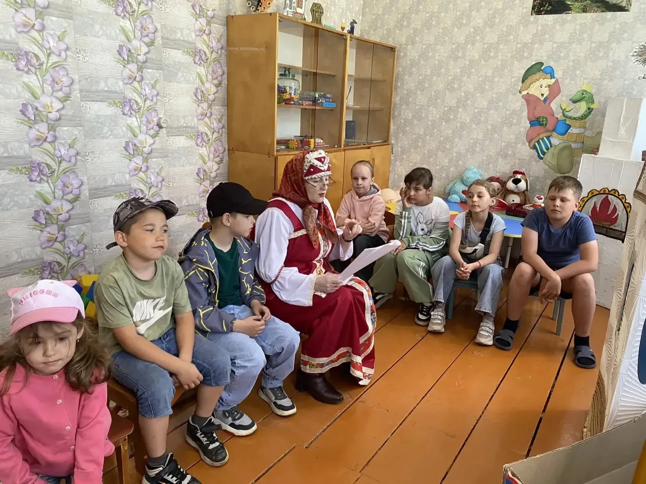 В честь Дня защиты детей в Петровском с/ к прошло мероприятие « В гостях у сказки». Дет...