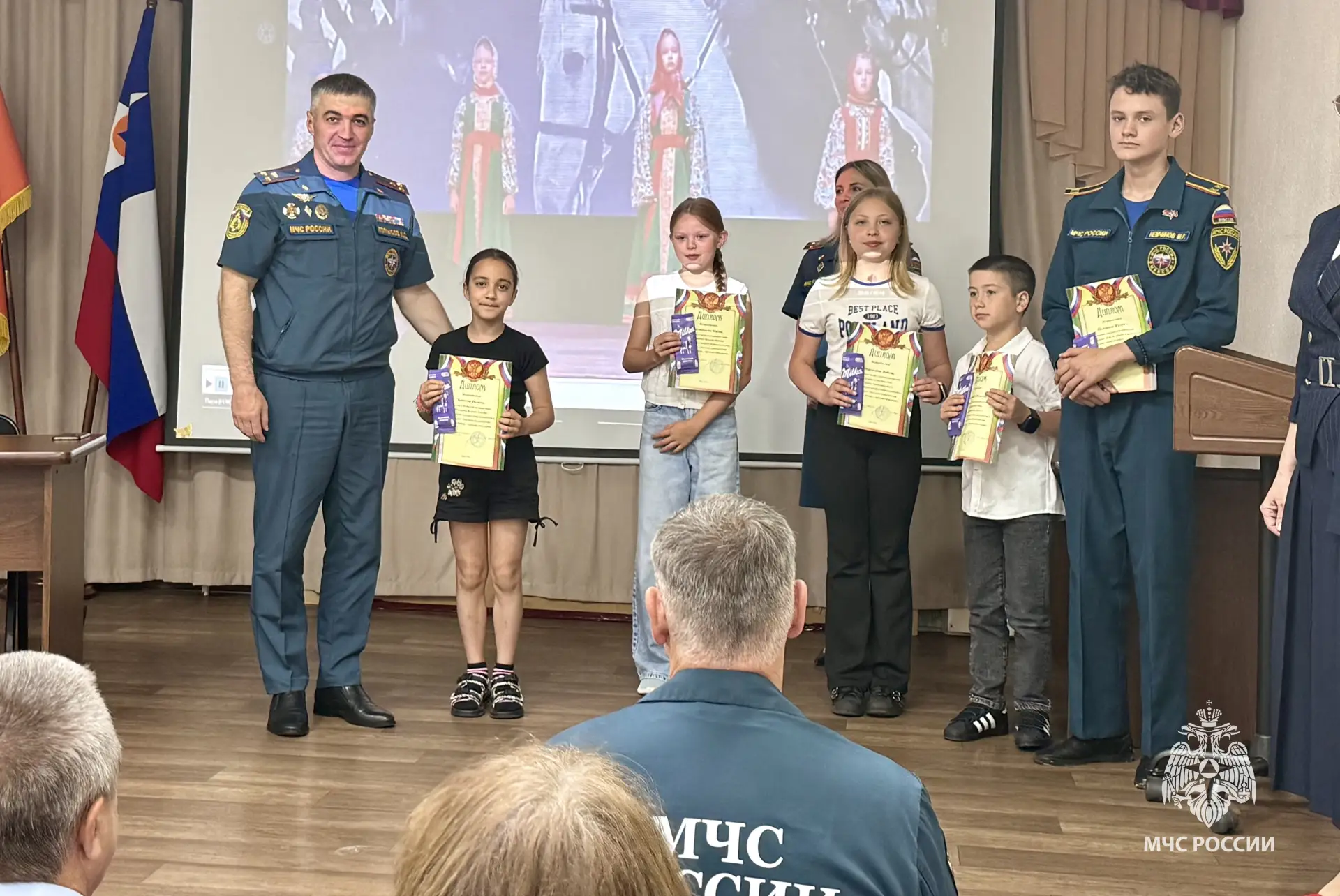 🏆 Великая Победа - гордость поколений: семейная преемственность в #МЧСЕАО

В стенах Главного управл