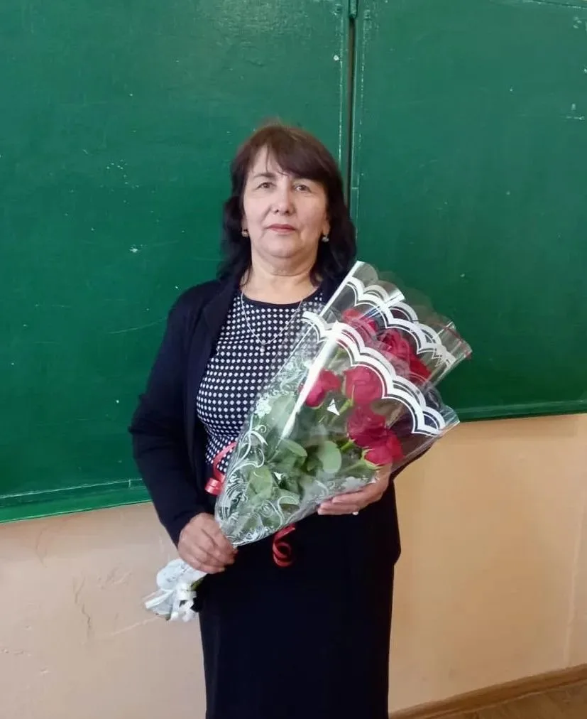 День учителя — повод сказать спасибо тем, кто не просто даёт знания, а вкладывает в раб...