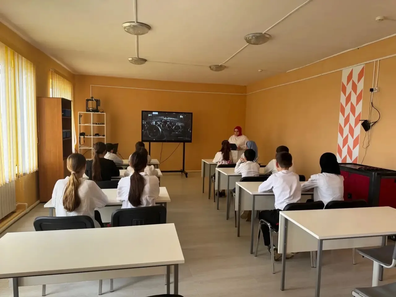 📅 Единый классный час "Без срока давности" 🕯

19 апреля в нашей школе в 6-8 классах прошёл Единый 
