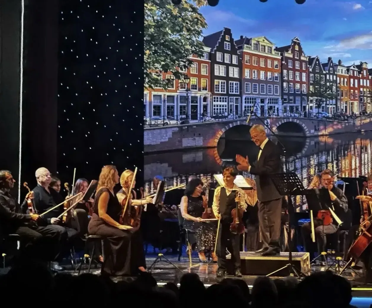 🎶 26 августа в Севастопольском центре культуры и искусств состоялся концерт «Времена г...