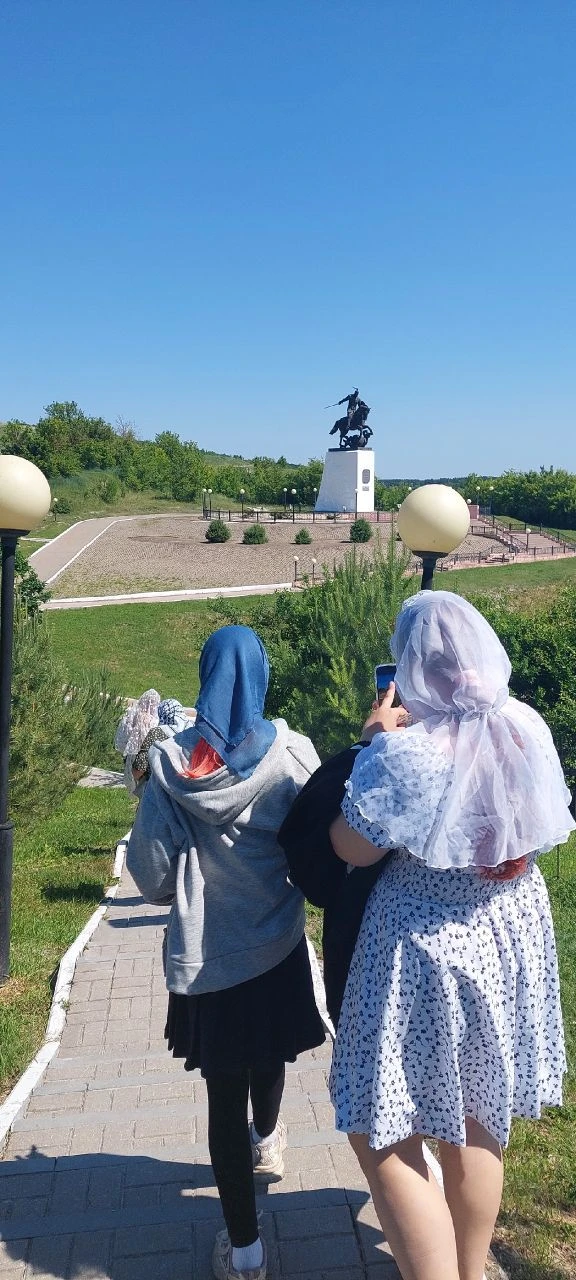 10 июня 2 и 3 отряды нашего пришкольного лагеря совершили настоящее путешествие во врем...