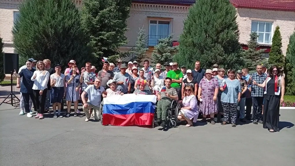 Накануне важного праздника для нашей страны, Дня России, коллектив Дворца культуры «Восход» провел и