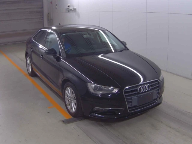 🇯🇵 Audi A3 (Правый руль, Япония)