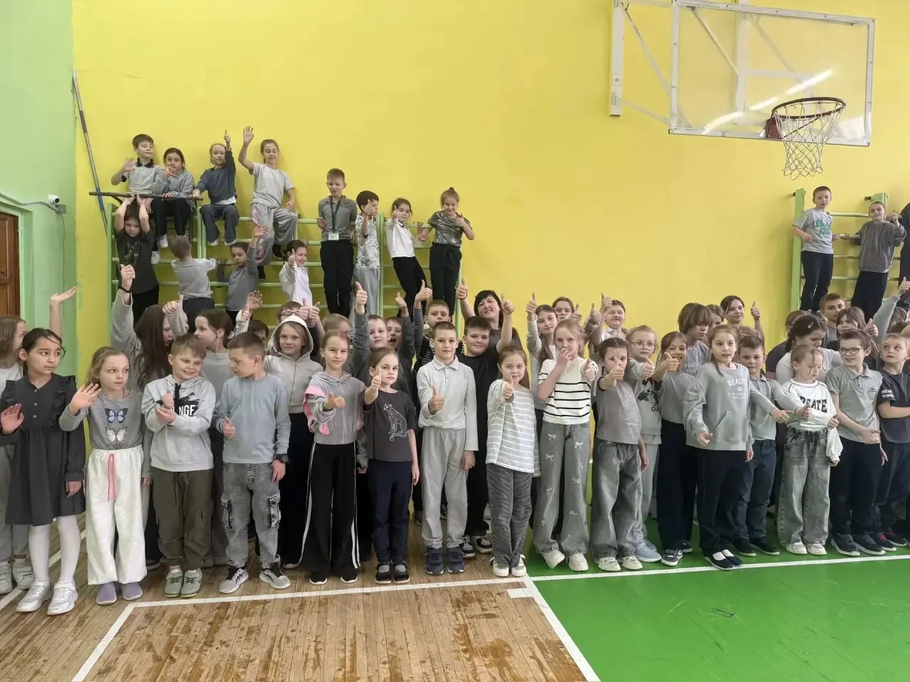 В ритме цветной недели  Продолжаем нашу цветную неделю! 🎨  Подошел к завершению серый четверг — цвет