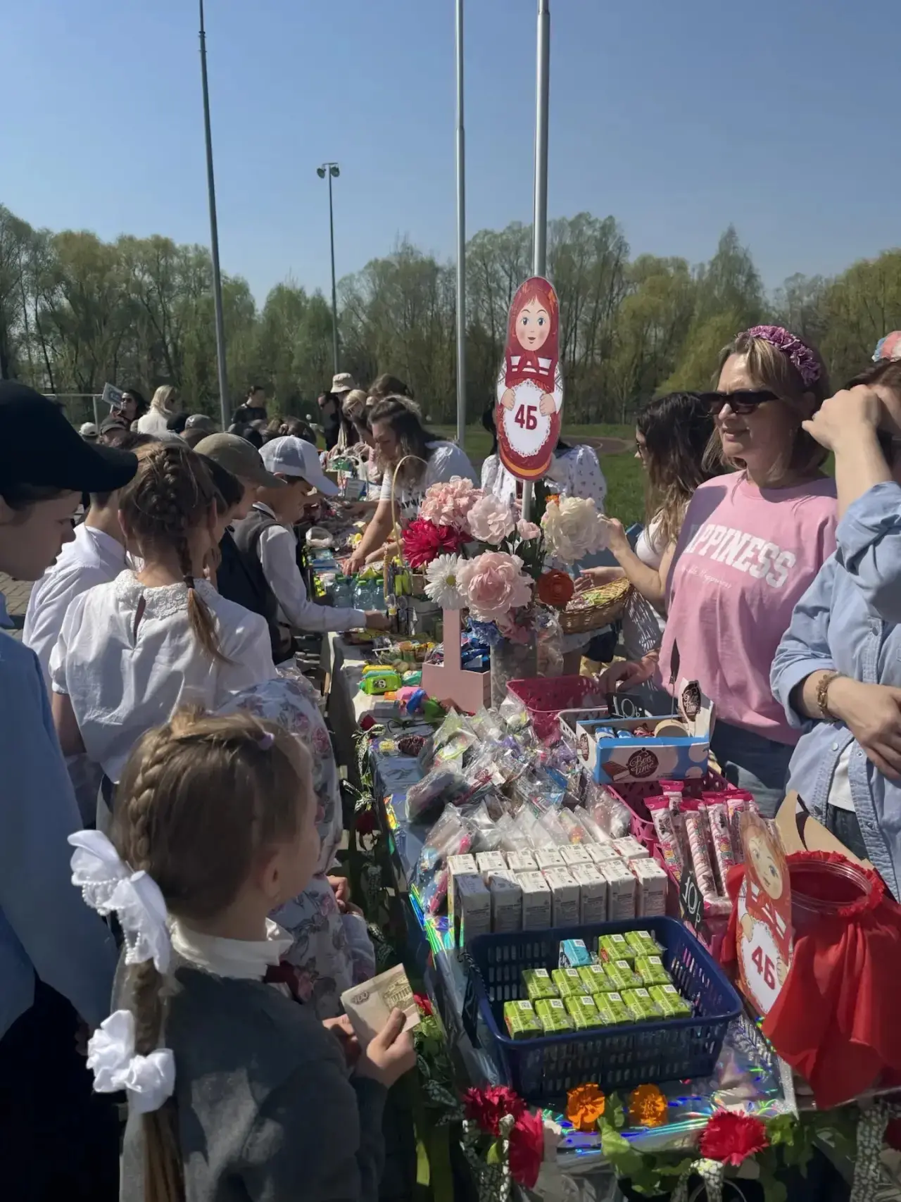 💐6 и 7 мая в гимназии прошла традиционная Весенняя благотворительная ярмарка Добра💫Ярмарка была орга