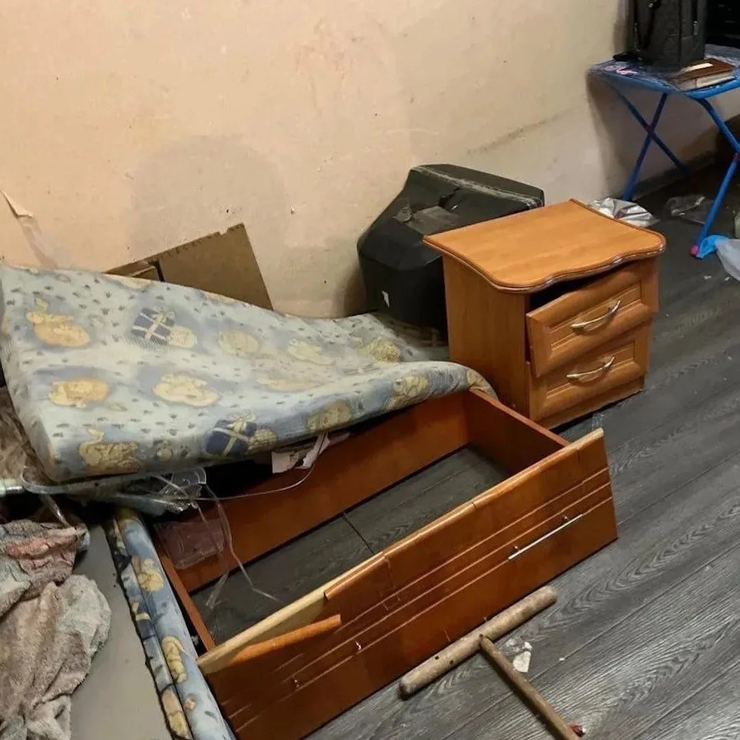 В Хабаровском крае родители 4 месяца морили голодом двухлетнюю дочь и держали ее в деревянном ящике 