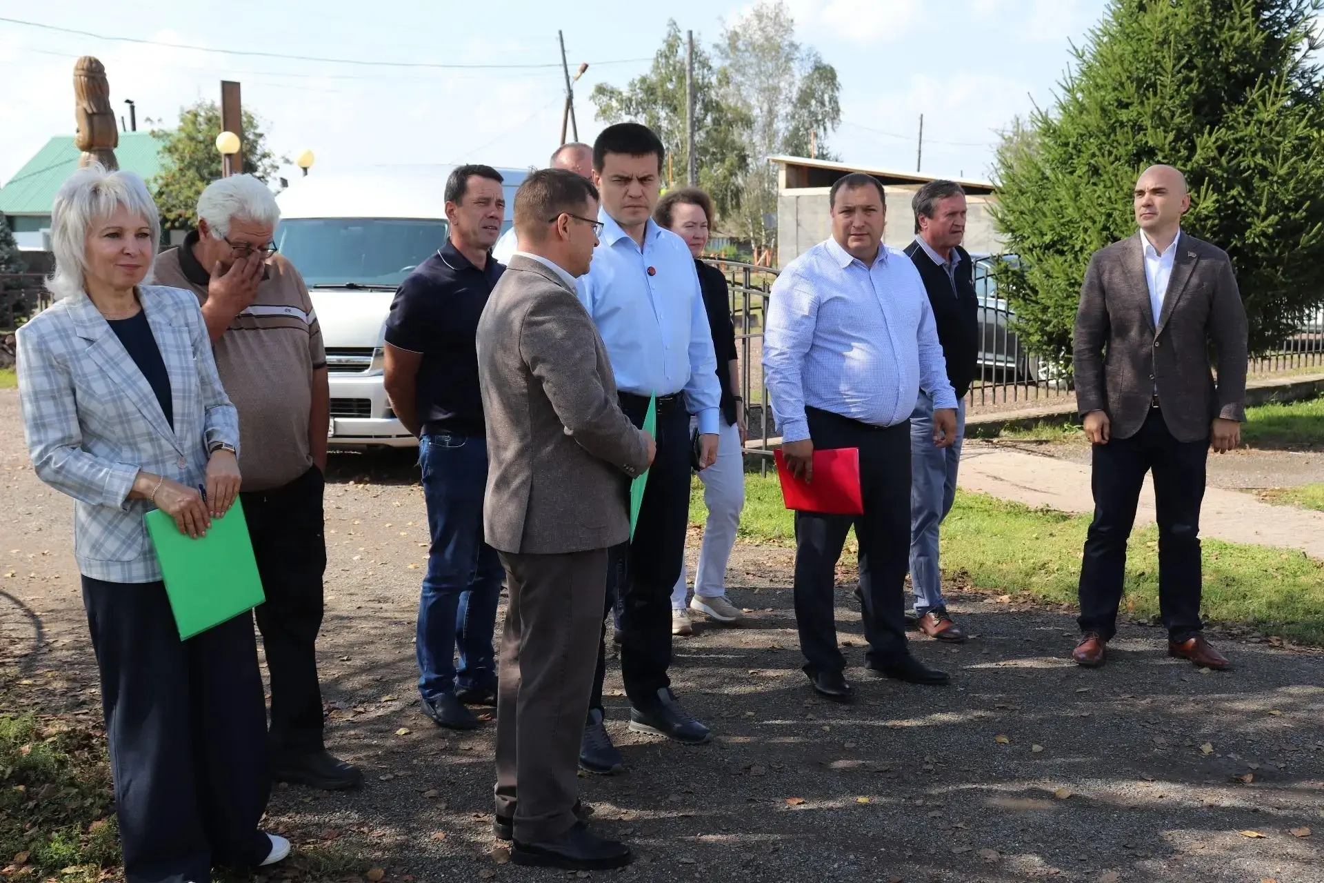В Курагинском округе построили около 100 домов для специалистов животноводческого компл...