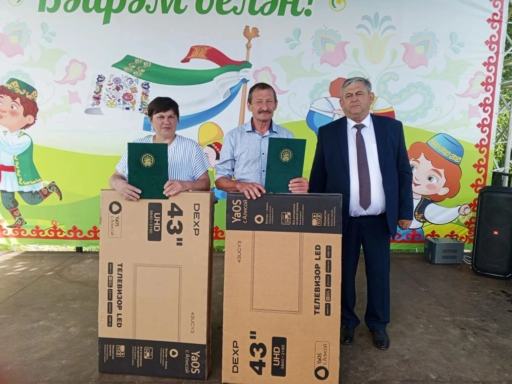 Сегодня в селе Старокуктово царила особая атмосфера! Здесь чествовали передовиков производства Племз