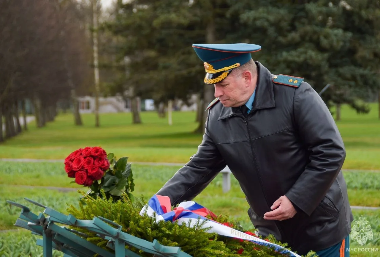 В Санкт-Петербурге почтили память сотрудников МЧС, погибших при исполнении служебного долга  24 апре