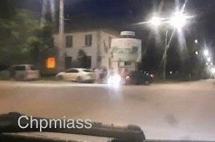Серьезная авария произошла сейчас вечером в поселке Строителей. Водитель автомобиля Toy...