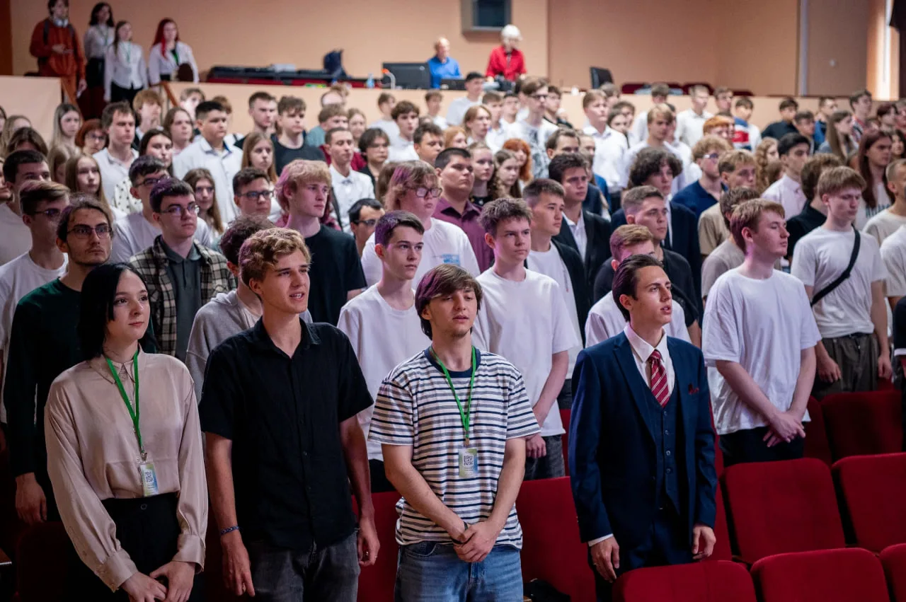 День знаний прошел, но эти эмоции хочется сохранить в памяти навсегда, правда? 🥹