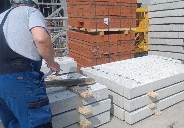 🚧 Сегодня отгрузили перемычки для нового ЖК в г. Екатеринбурге! 🏢✨