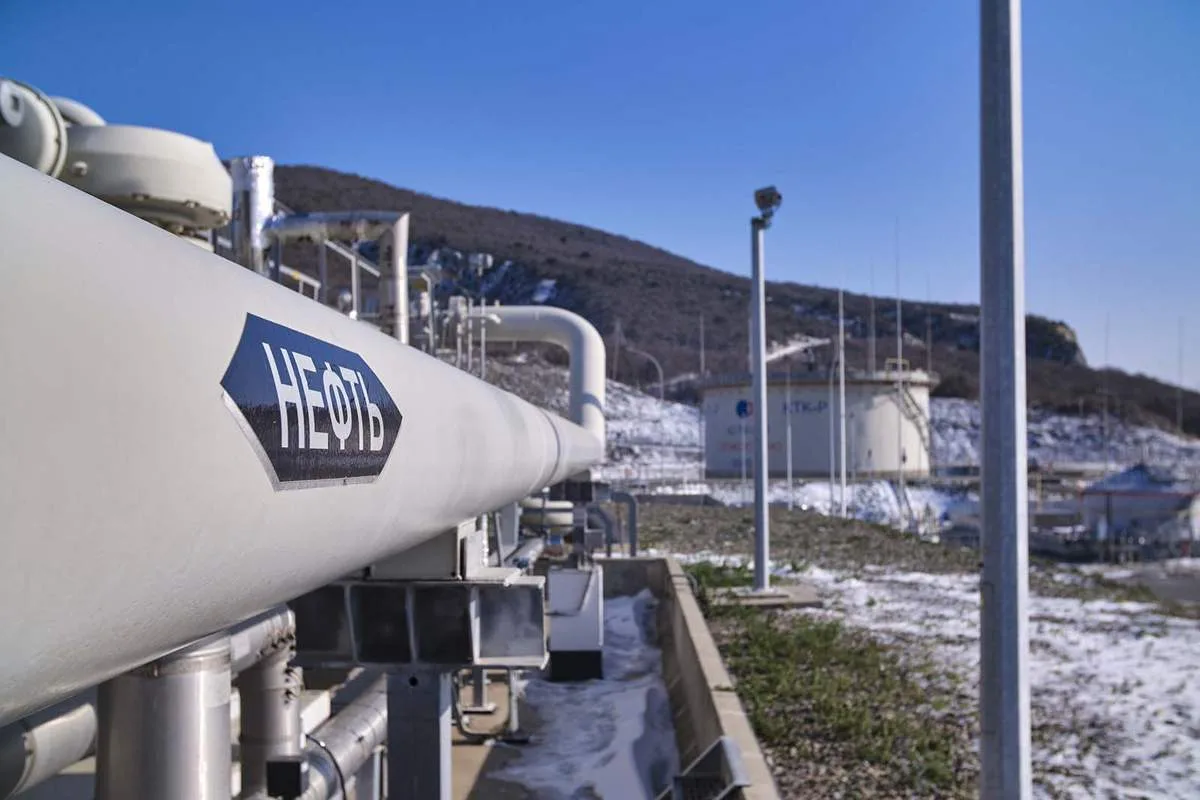 Отгрузка нефти на морском терминале КТК остановлена из-за атаки дронов