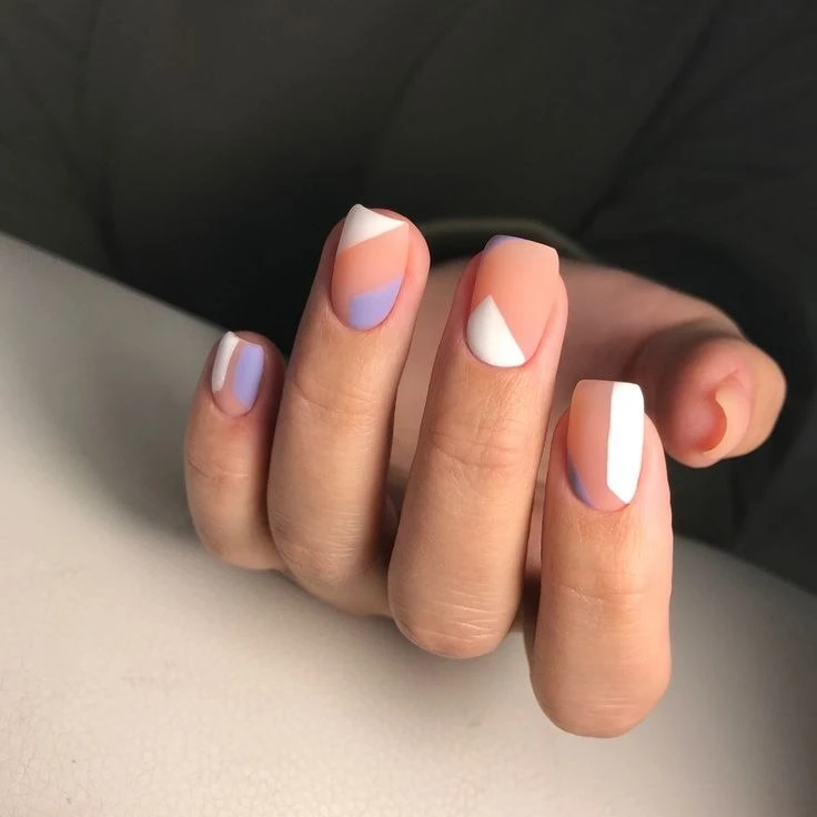 Окошки на маникюр/педикюр 

К мастеру Полине! 🌸

- 12:00 (маникюр/ педикюр)
- 13:30 (маникюр/ педик