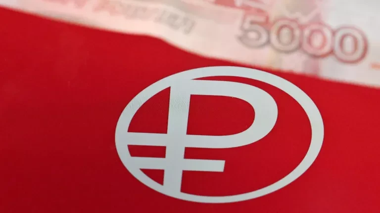 💳 Россияне быстро привыкнут к цифровому рублю - заявили в Совфеде

Сенатор Николай Журавлёв отметил