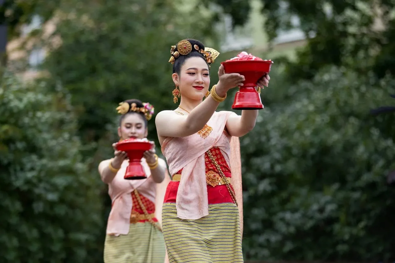 🇹🇭 Тайский фестиваль в саду «Эрмитаж» — танцы, музыка, культура и кухня 31 июля – 2 августа

Три д