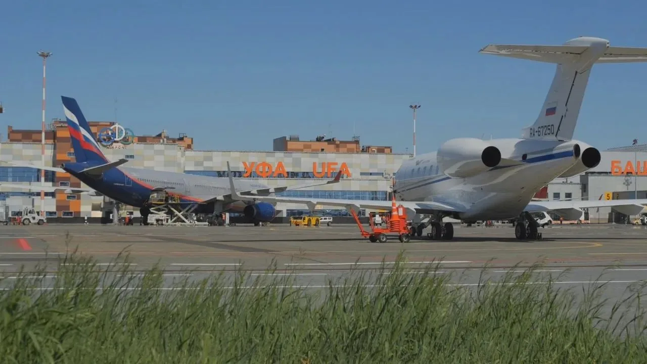 ✈️ Из-за беспилотной опасности 16 рейсов на вылет и прилёт задерживаются в аэропорту Уфы

Об этом UT