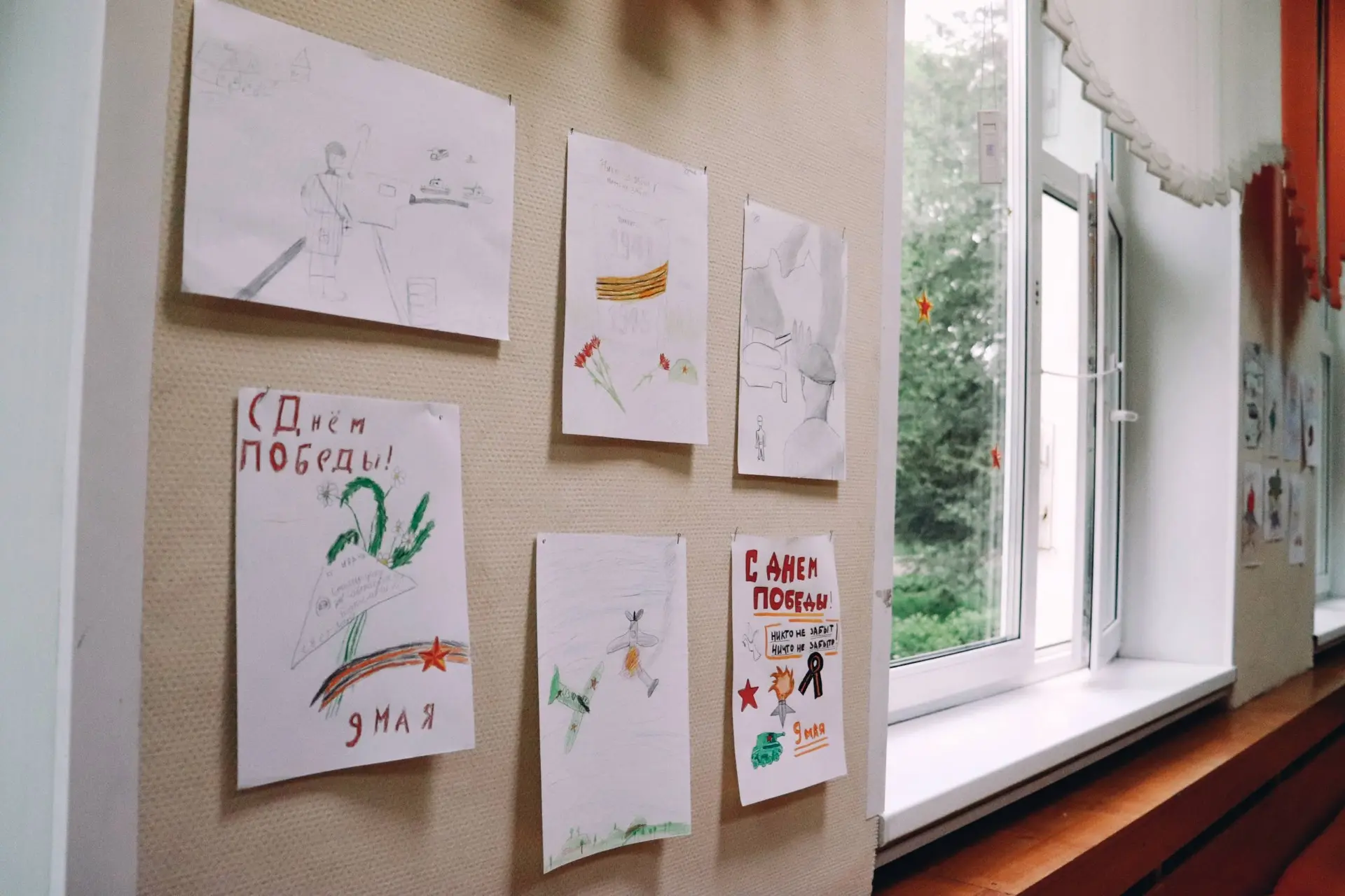 🕯️9 мая — день, в котором невозможно отделить радость от боли. День, когда слово «Победа» звучит не 