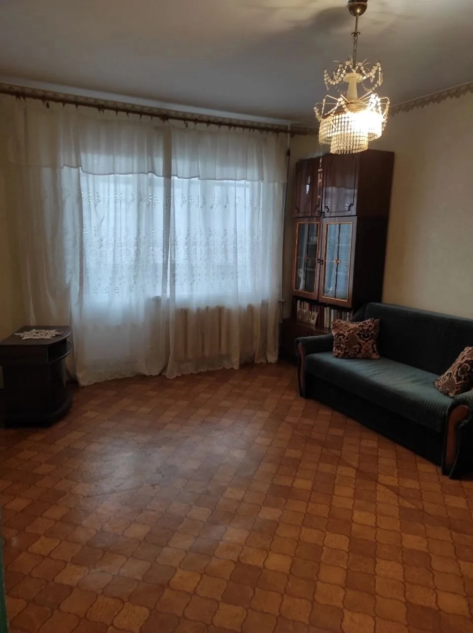 Продам 2-х комн. кв. на кв. Пролетариата Донбасса (р-н автовокзала), д. 21, 4/9 эт., 54...