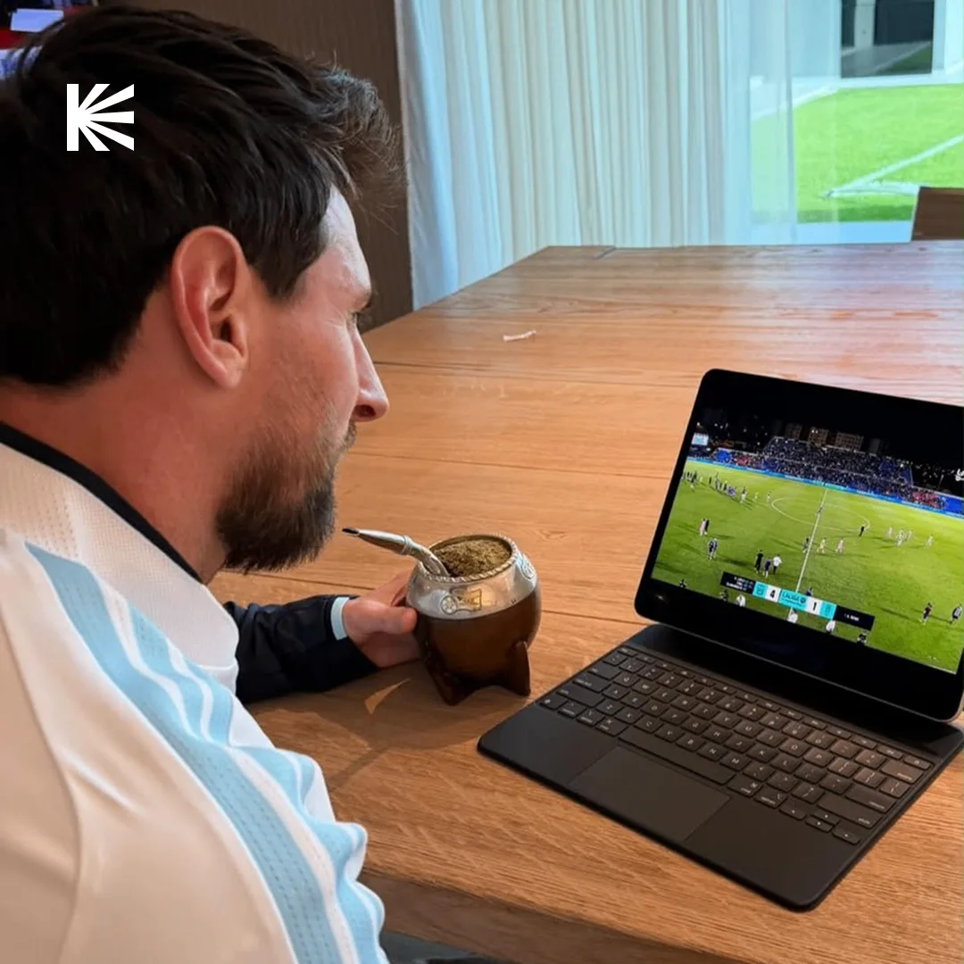 ⚽️ Мате в руках и трансляция Сегунды — это просто Месси следит за своей новой командой!