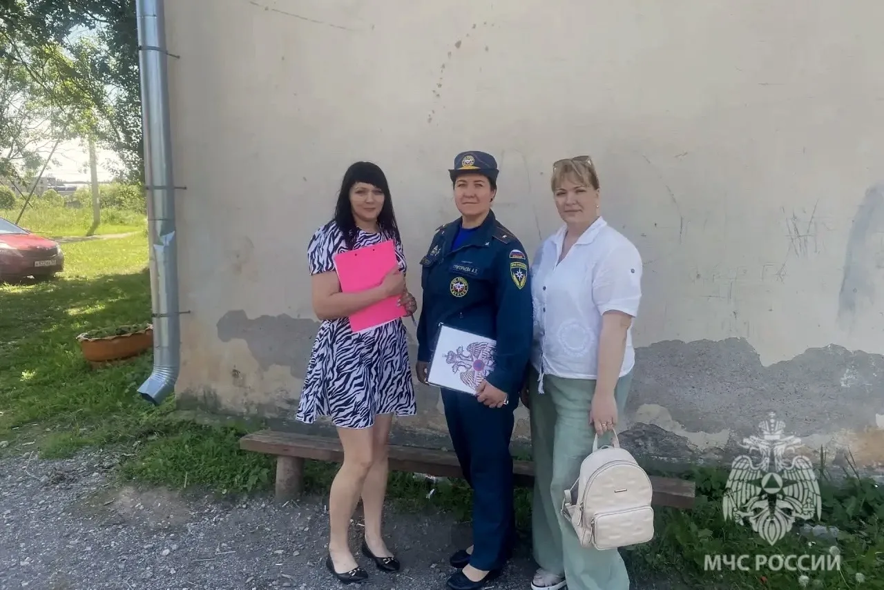 ❤️ Безопасность начинается дома

В Малой Вишере сотрудники управления надзорной деятельности и профи