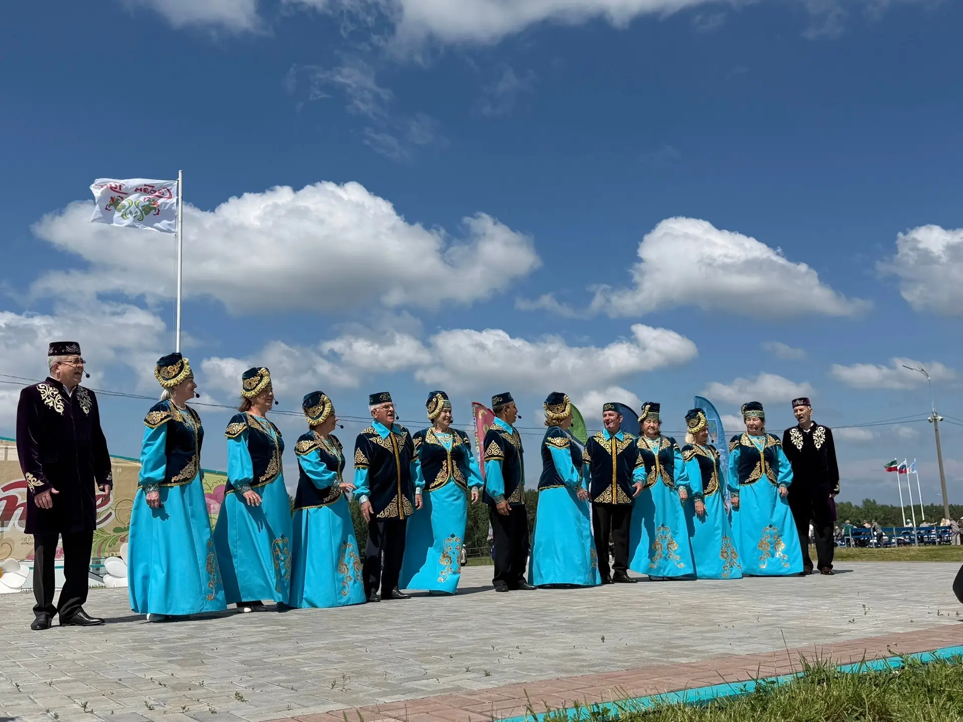 На гостеприимном майдане ипподрома прошёл один из самых ярких и любимых праздников — Са...