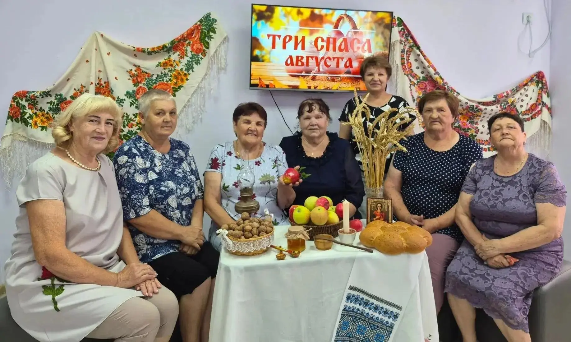 🌸 «Три Спаса: народные обряды и традиции» — тёплые посиделки в Университете третьего в...