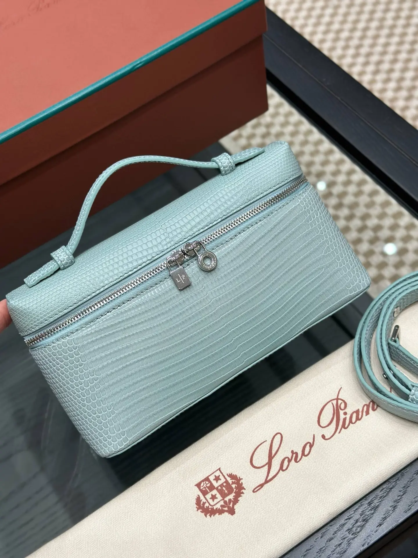 Extra Pocket L19. Loro Piana, бирюзовый. Для тех, кто устал от очевидных выборов 🩵