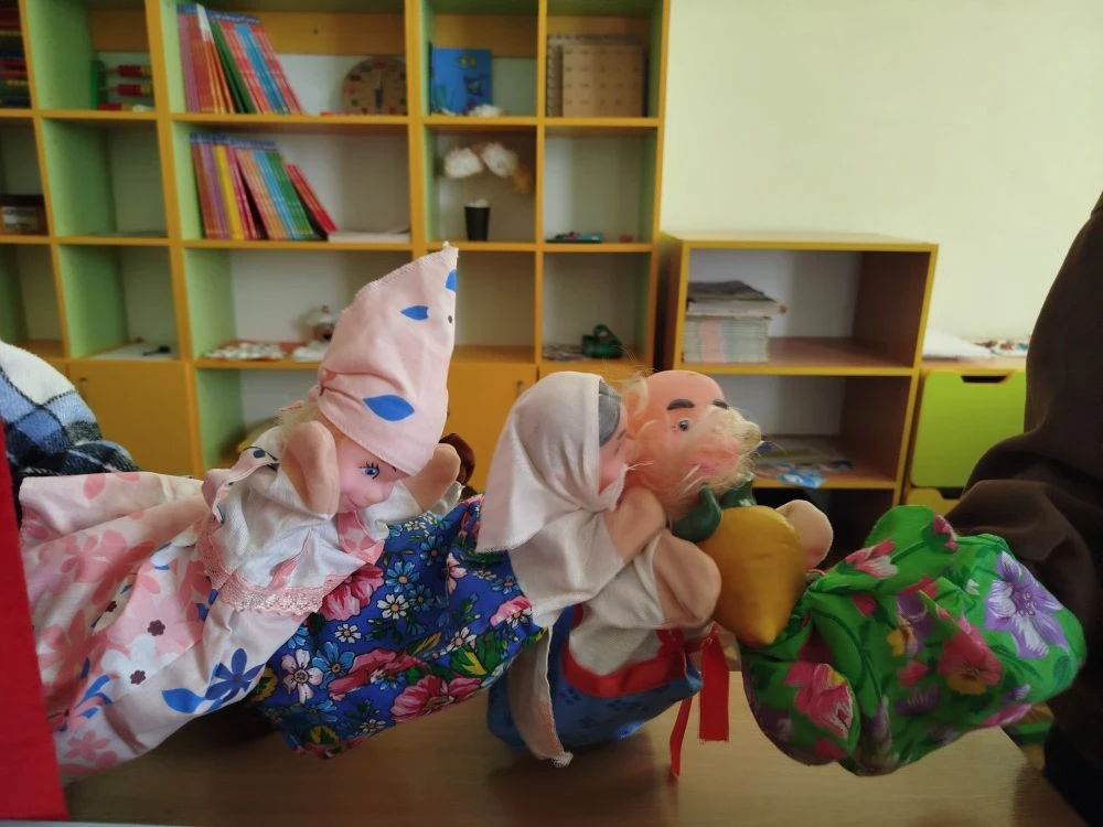 Наши маленькие артисты подготовили для друзей настоящее волшебство - сказку «Репка» в ф...