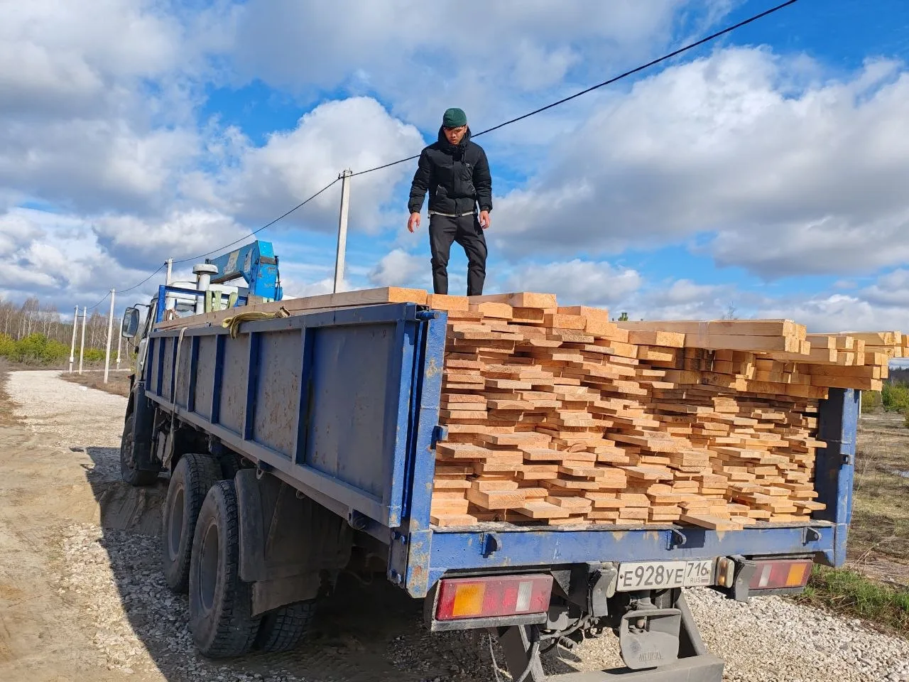 Успешное завершение недели!!! Она была насыщенна большими отгрузками💪🌲