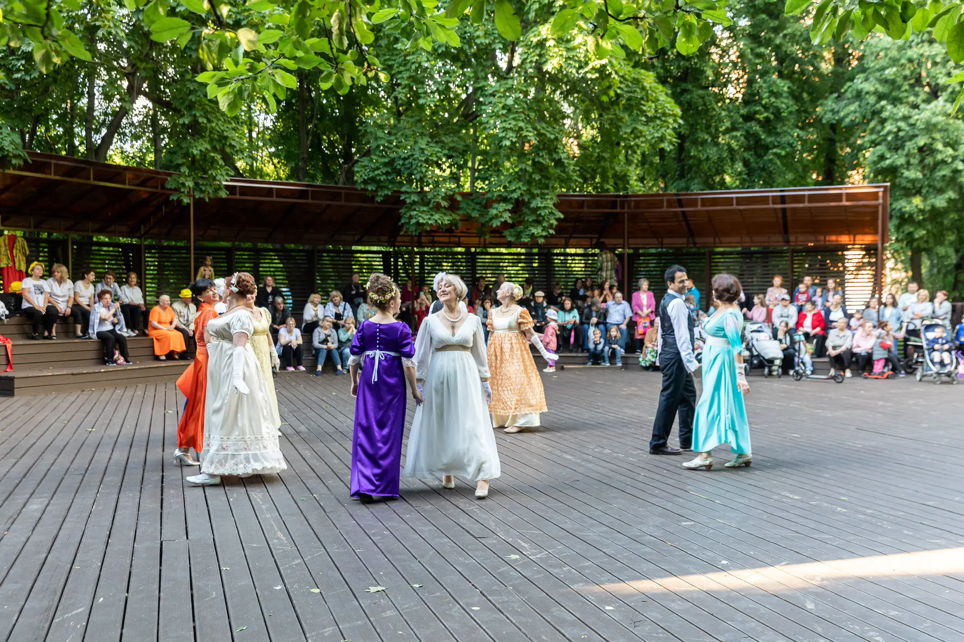🧡20 июня в 14:00 приглашаем вас на летний бал «Здравствуй, лето!»

Студия линейного и исторического
