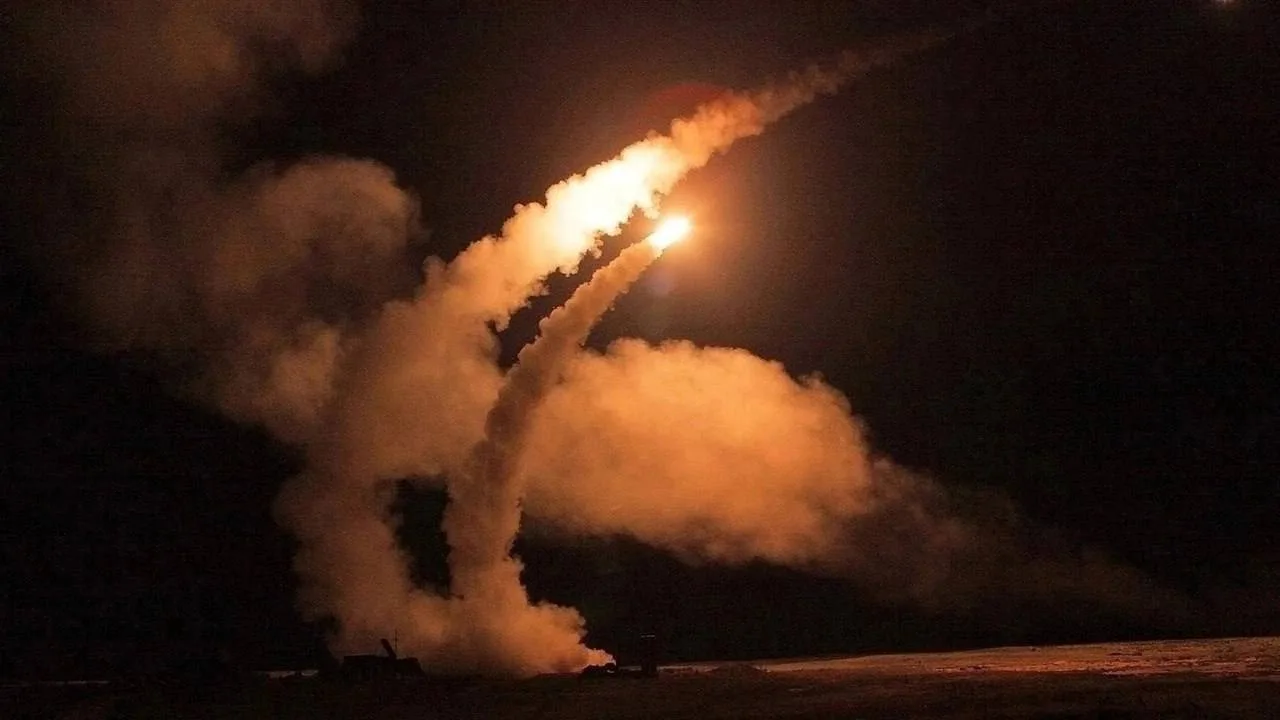⚡В результате массированной воздушной атаки ранения получили пять человек — четверо муж...