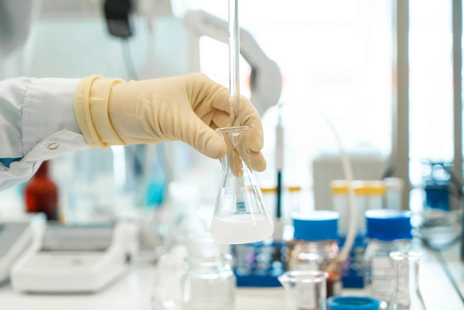 💉 Ростех в 1,4 раза увеличит производство препаратов из плазмы крови.  Наш холдинг «Нацимбио» запуст