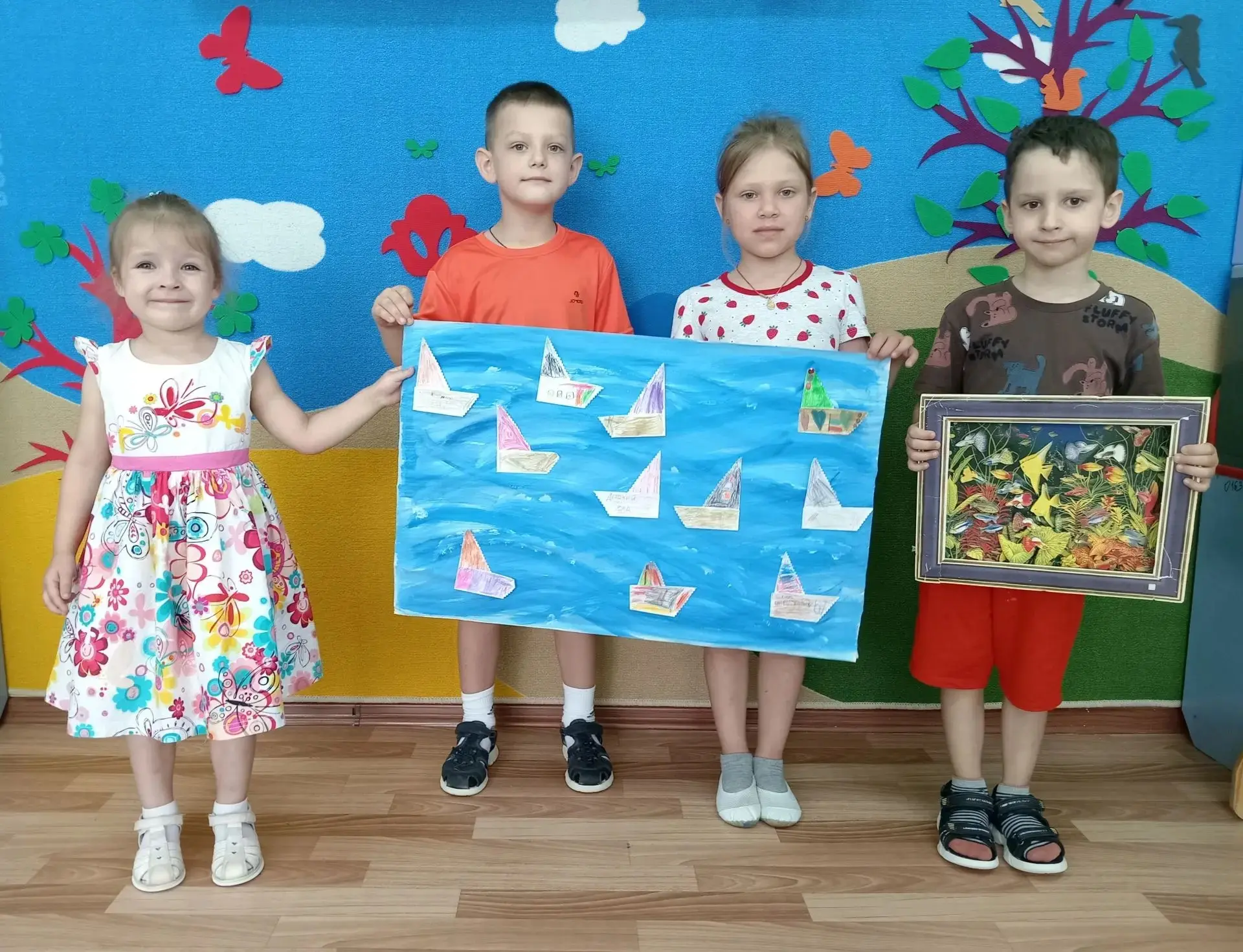 Морское путешествие в "Подснежнике" 🌊🚢

Некогда скучать ребятам из дошкольного отделения нашей гим